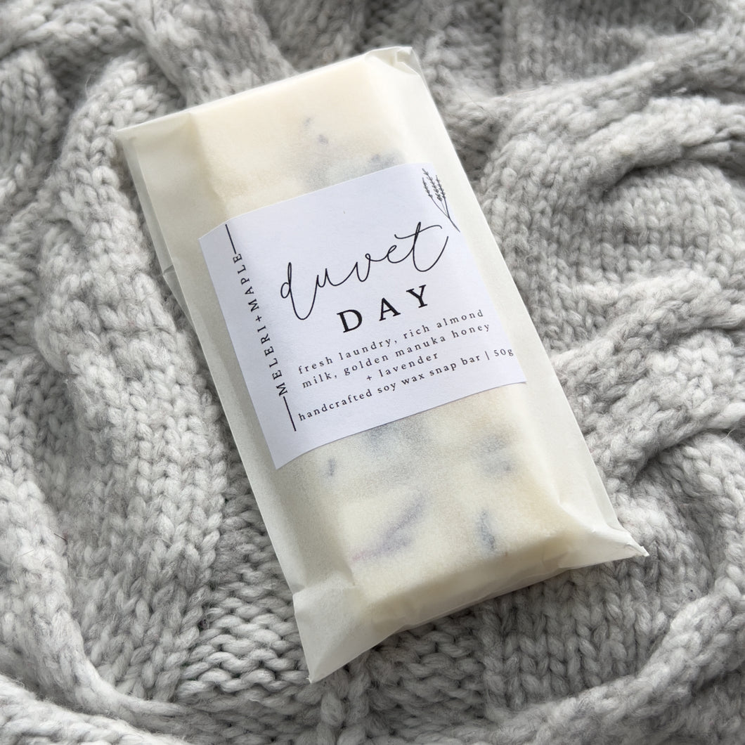 Duvet Day Scented Snap Bar